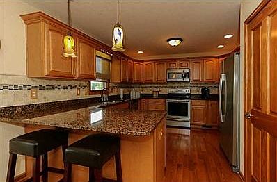 4th image of 3599 Bellmore Dr