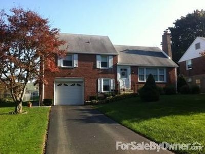 7 Meadowbrook Ln, Brookhaven, PA, 19015