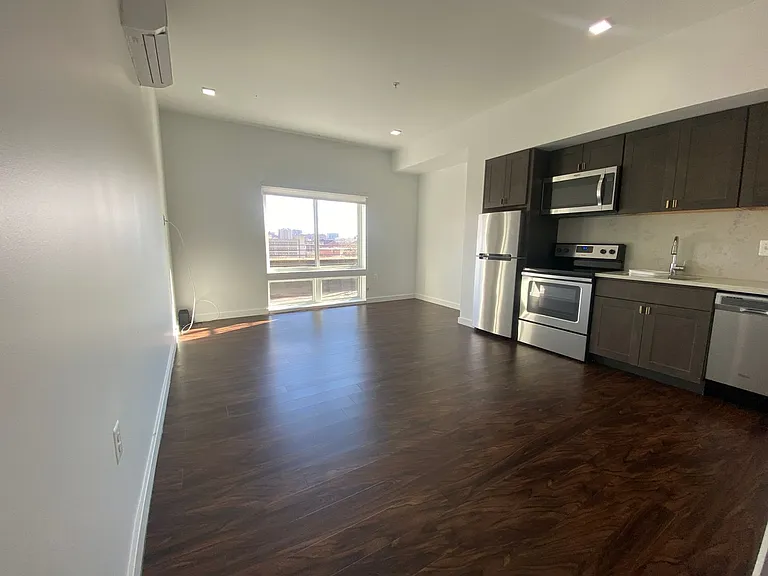 824 N Calvert St — Photo 37