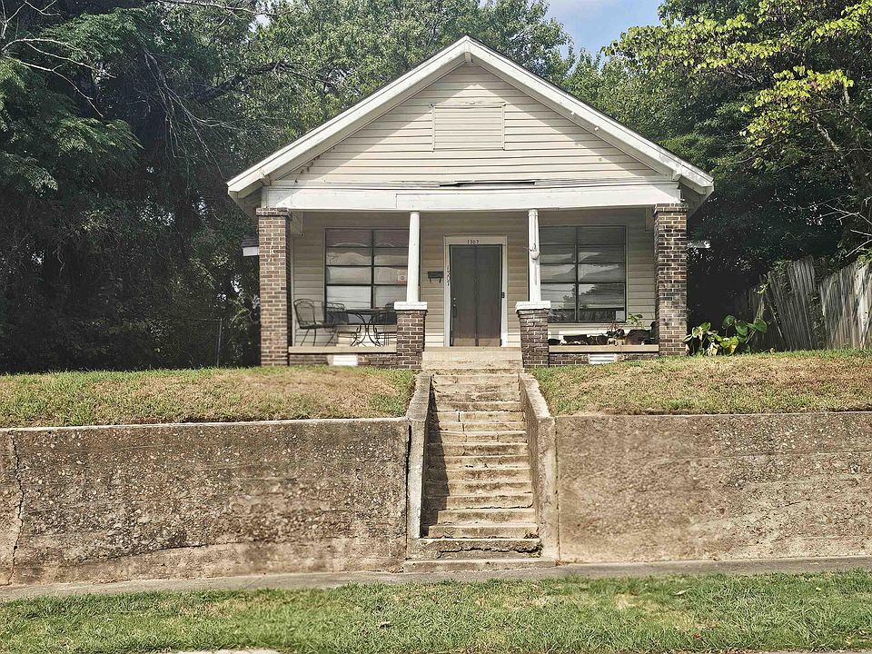 1st image of 1307 Maple St