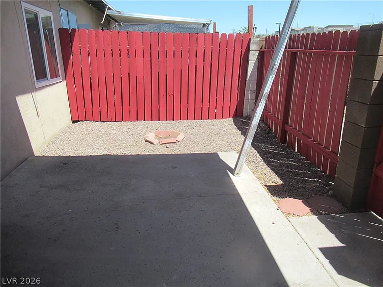 357 E Van Wagenen St #0 — Photo 24