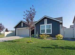 3795 E Berwick Dr, Nampa, ID 83686