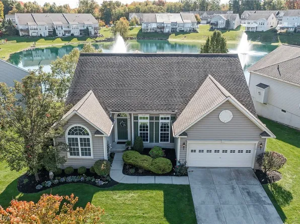 160 Hidden Lake Ln, Peninsula, OH 44264