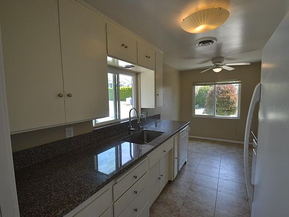 5th image of 1333 Poli St