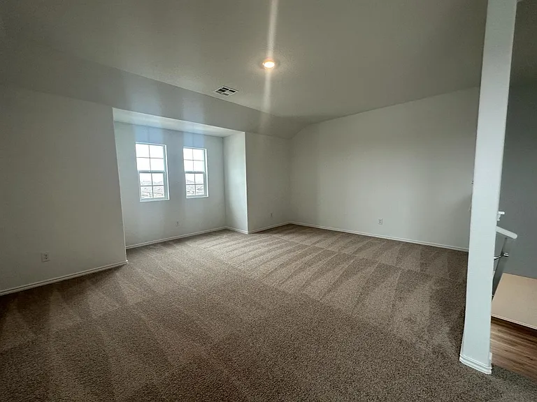 312 Sonterra Dr — Photo 29