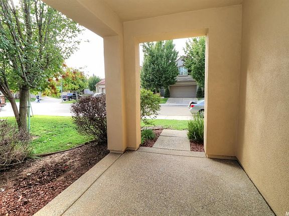 3rd image of 9741 Summer Glen Way