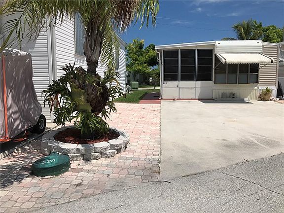 3rd image of 820 Nettles Blvd