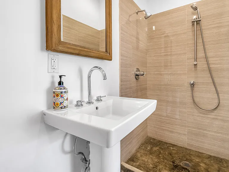 7844 Stewart Ave — Photo 39