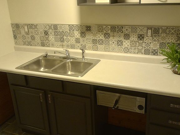 4th image of 551 High St