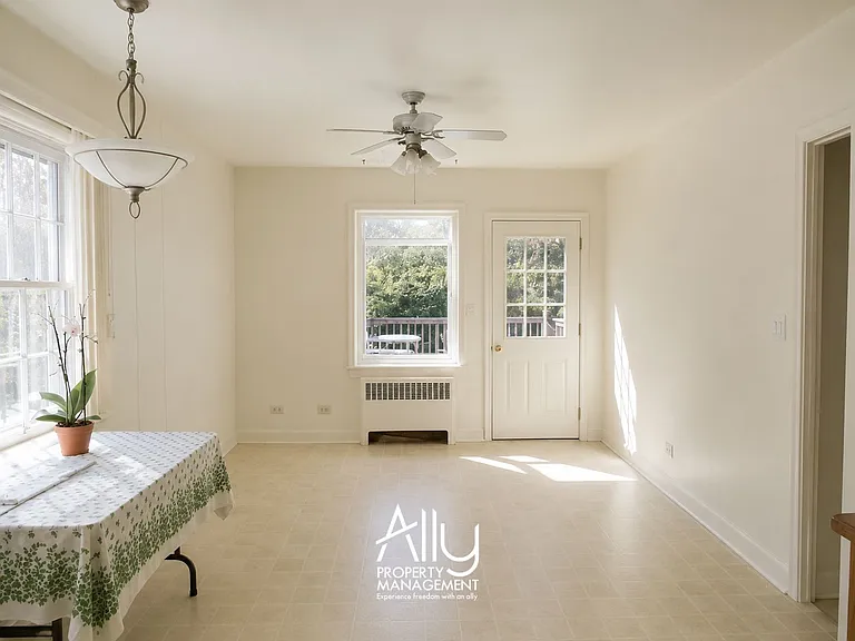 1605 Cambridge Cir — Photo 17