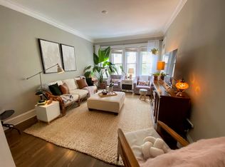 449 W Saint James Pl #2, Chicago, IL 60614