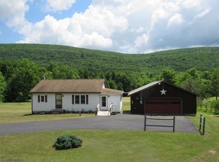 2666 New Lancaster Valley Rd, Milroy, PA 17063