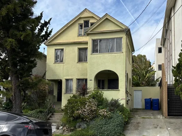 4035 Howe St, Oakland, CA 94611