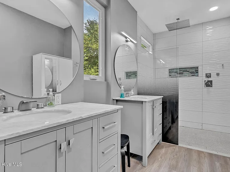 8708 Plantation Dr — Photo 30