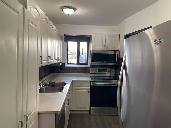 4th image of 13730 67th Ave #104