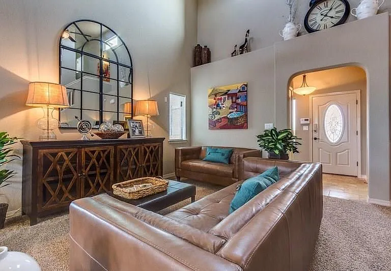 7536 Wolf Creek Dr — Photo 4