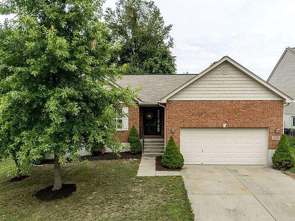 2nd image of 6912 Lucia Dr