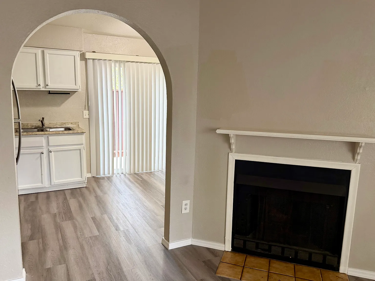 2 bed, 880 sqft, $1,195 — Photo 4