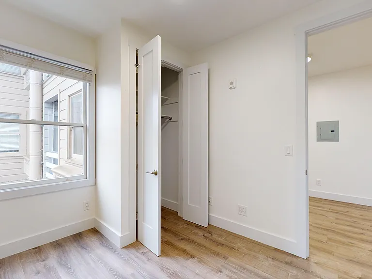 3201 Octavia St #304 — Photo 10