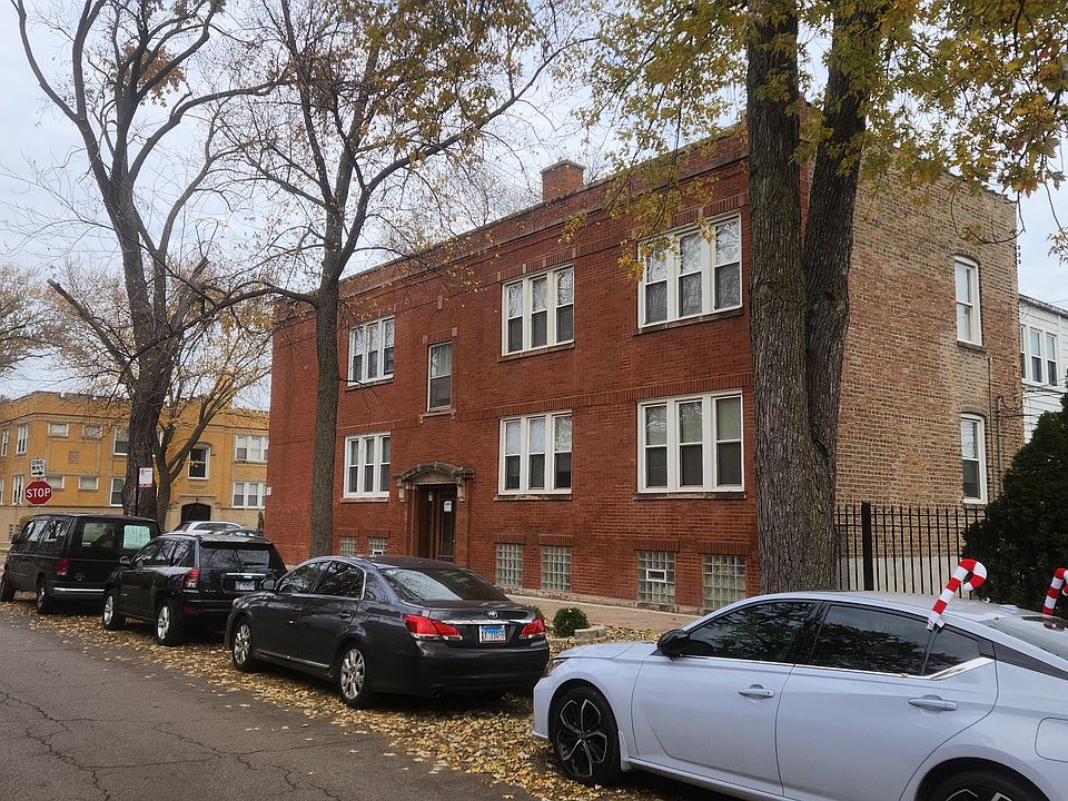 1st image of 3055 N Lockwood Ave #G