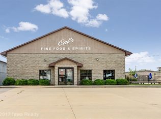 20 Vine St, Carlisle, IA 50047