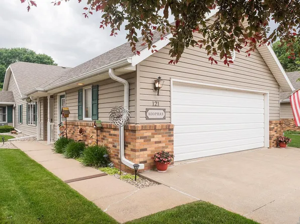 708 2nd St SE APT 121, Orange City, IA 51041