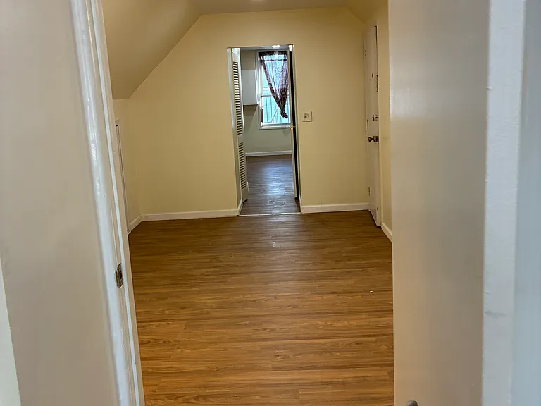 158 W 33rd St #3 — Photo 11
