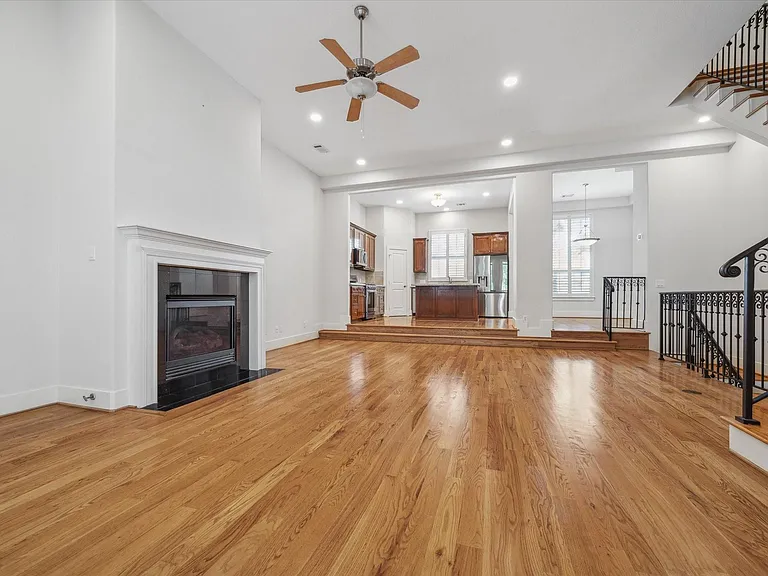 1468 California St — Photo 11