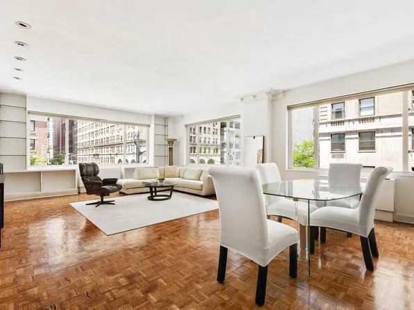 475 Park Avenue 3C image 2 of 7