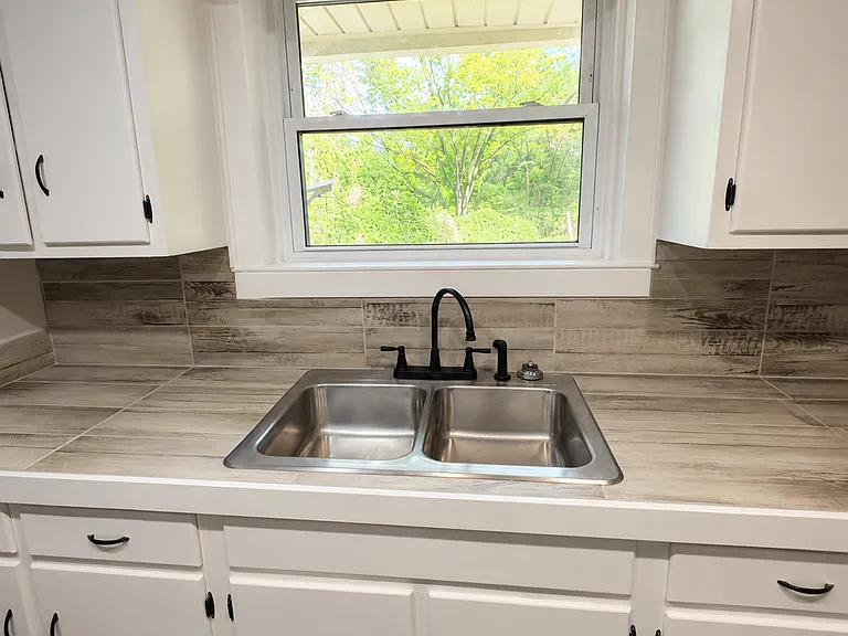 8457 Thomaston Rd — Photo 20