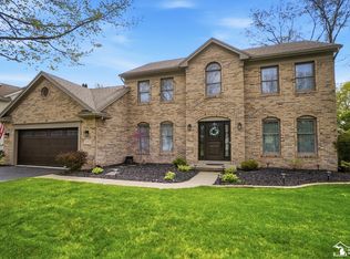 3435 Shadywood Dr, Lambertville, MI 48144