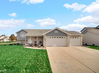 9445 Beall St, Dyer, IN