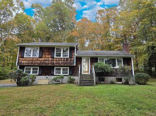 28 Carolyn Way, Somers, NY 10589