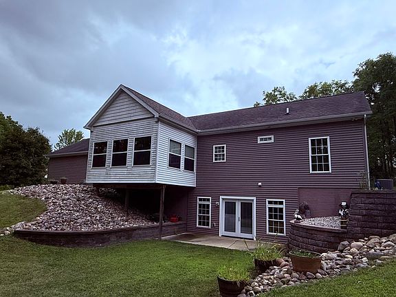2nd image of 10290 Shady Oak Shores Dr