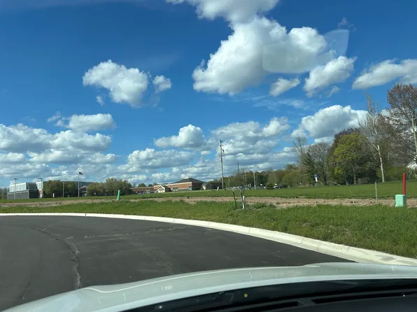 107 N Orchard Ave, Fremont, MI 49412