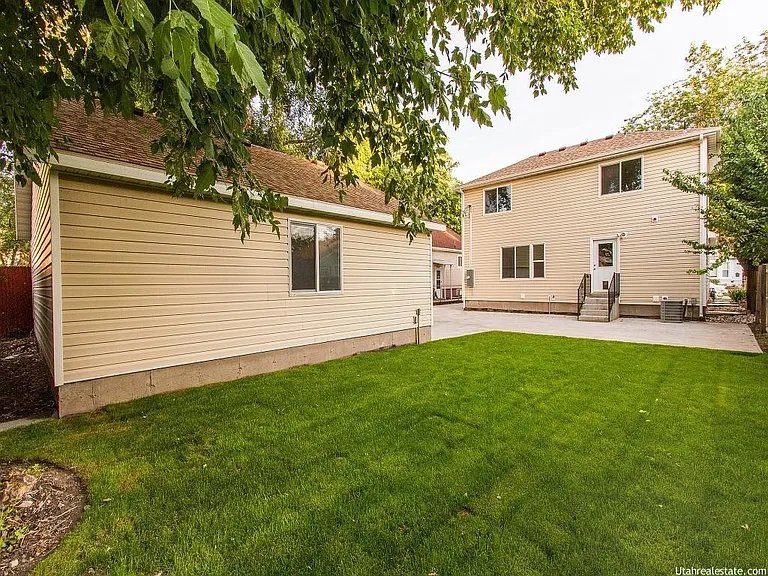 363 E Harrison Ave — Photo 4