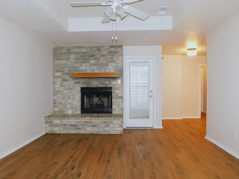 3109 N Bell Ave — Photo 7