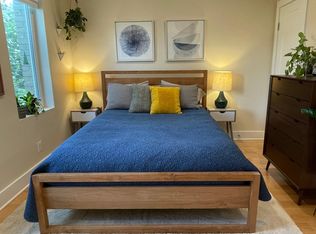 220 T St NE #1, Washington, DC 20002