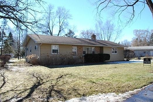 1st image of 301 Breezy Point Dr