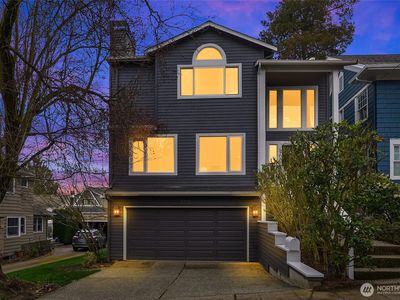 2210 12th Avenue E, Seattle, WA, 98102