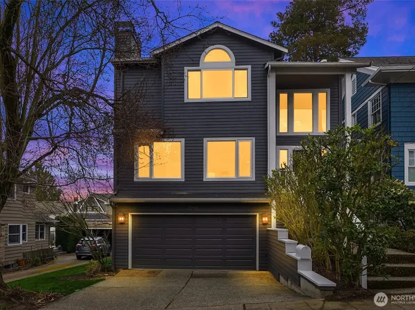 2210 12th Avenue E, Seattle, WA 98102