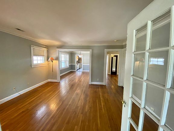 5th image of 5009 Walnut St