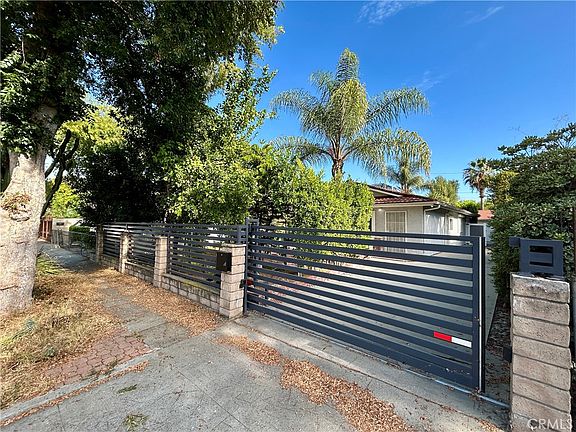 3rd image of 3132 Estado St