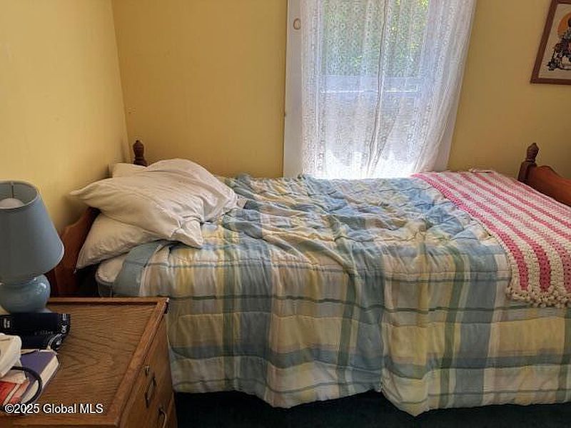 3rd image of 42 Overbrook Rd