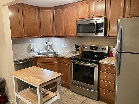 5th image of 88 Foxberry Dr #88A