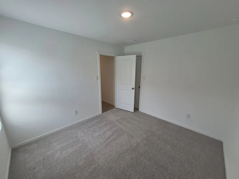 3164 Dispatch Dr — Photo 11