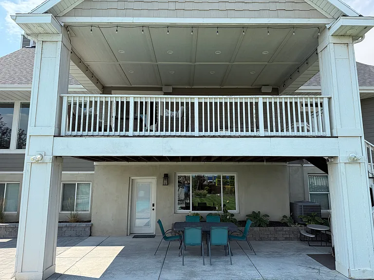 592 N Hills Ct — Photo 25