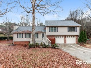 1696 Scholar Dr, Lawrenceville, GA