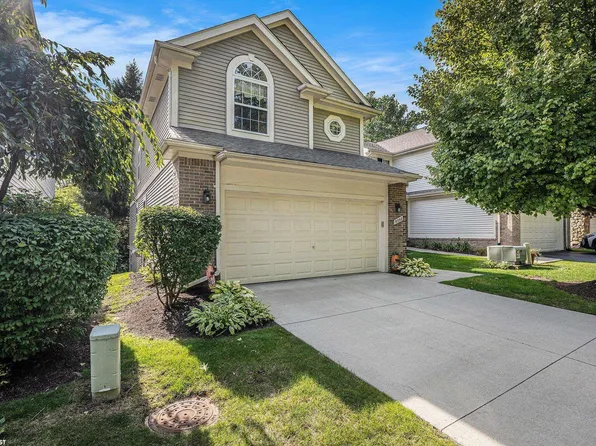 5336 Forest Ridge Dr, Clarkston, MI 48346