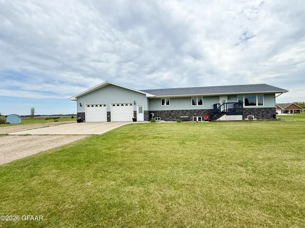 1905 9th St, Langdon, ND 58249
